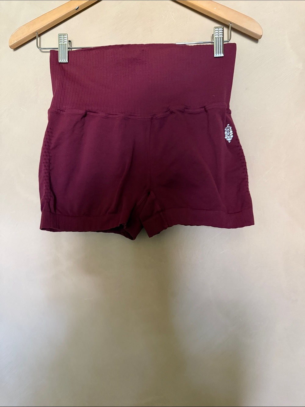 FREE PEOPLE Good Karma Running Shorts M/L - Picture 2 of 5